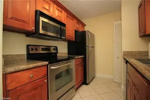 194 Santa Clara Dr, Naples, FL 34104 - Photo 14