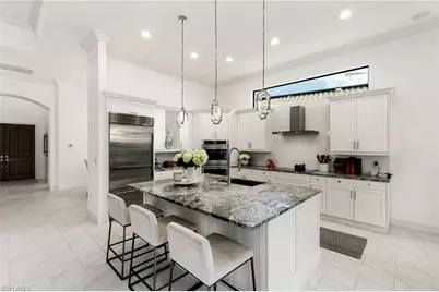 7509 Lantana Cir, Naples, FL 34119 - Photo 8