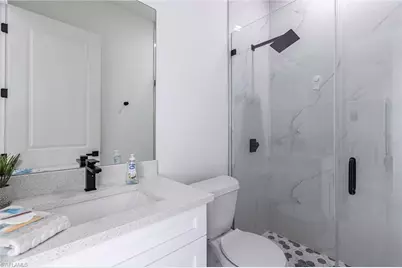 1005 NE 9th Ter, Cape Coral, FL 33909 - Photo 24