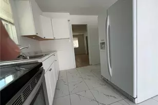 76 Crescent Lake Dr, North Fort Myers, FL 33917 - Photo 4