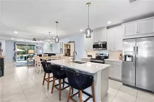 14683 Edgewater Cir, Naples, FL 34114 - Photo 4