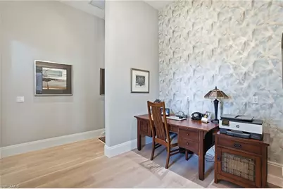 725 Harbour Dr, Naples, FL 34103 - Photo 14