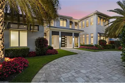 725 Harbour Dr, Naples, FL 34103 - Photo 4