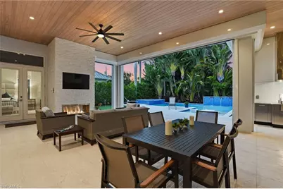 725 Harbour Dr, Naples, FL 34103 - Photo 42