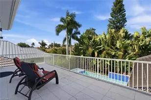 725 Harbour Dr, Naples, FL 34103 - Photo 24