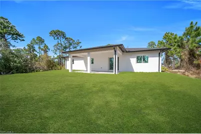 828 Genoa Ave S, Lehigh Acres, FL 33974 - Photo 30