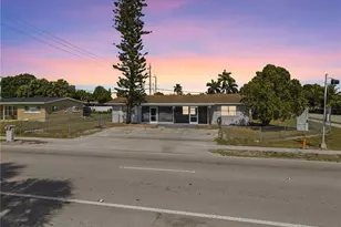 4375 Golden Gate Pkwy, Naples, FL 34116 - Photo 2