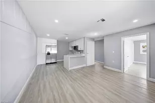 4375 Golden Gate Pkwy, Naples, FL 34116 - Photo 8