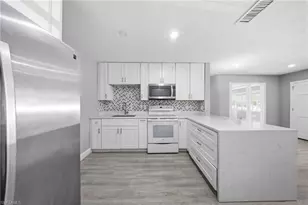 4375 Golden Gate Pkwy, Naples, FL 34116 - Photo 10