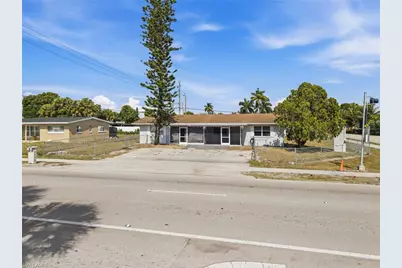 4375 Golden Gate Pkwy, Naples, FL 34116 - Photo 30