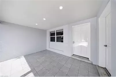 4375 Golden Gate Pkwy, Naples, FL 34116 - Photo 28