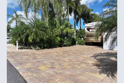 5958 Brightwood Dr, Fort Myers, FL 33905 - Photo 6