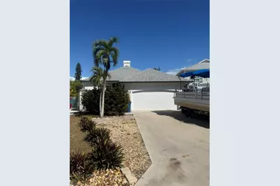 6062 Waterway Bay Dr, Fort Myers, FL 33908 - Photo 2