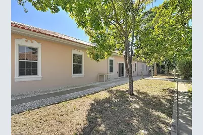 11258 San Sebastian Ln, Bonita Springs, FL 34135 - Photo 26