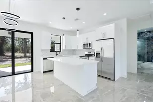 2774 56th Ave NE, Naples, FL 34120 - Photo 6