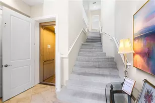 7825 Hawthorne Dr, Naples, FL 34113 - Photo 2