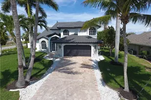 1927 SW 31st Terrace, Cape Coral, FL 33914 - Photo 4