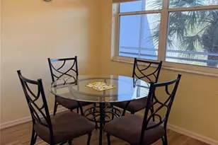 290 Naples Cove Dr, Naples, FL 34110 - Photo 8