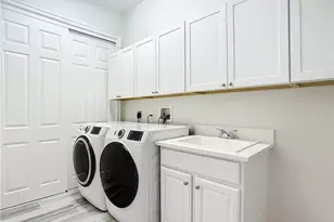 4752 Stratford Ct, Naples, FL 34105 - Photo 30