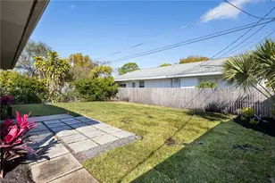 729 103rd Ave N, Naples, FL 34108 - Photo 28