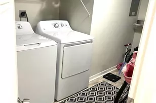 3011 Sandpiper Bay Cir, Naples, FL 34112 - Photo 16