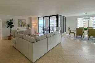 4251 Gulf Shore Blvd N, Naples, FL 34103 - Photo 6