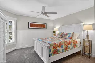 636 Wiggins Bay Dr, Naples, FL 34110 - Photo 10