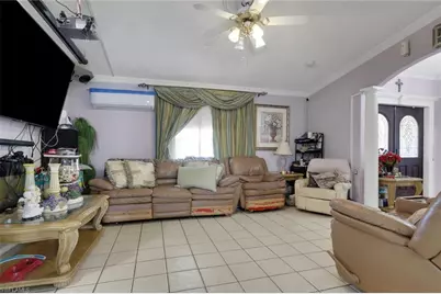 2850 50th Ter SW, Naples, FL 34116 - Photo 4