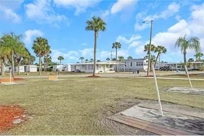 18 Carriage Ln, North Fort Myers, FL 33917 - Photo 28