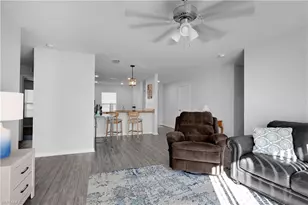 843 Lochman Dr, Fort Myers, FL 33913 - Photo 4