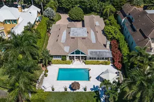 950 Galleon Dr, Naples, FL 34102 - Photo 40