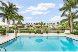 950 Galleon Dr, Naples, FL 34102 - Photo 32