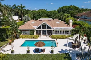 950 Galleon Dr, Naples, FL 34102 - Photo 42