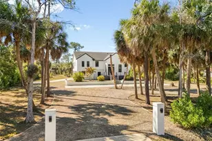 240 33rd Ave NE, Naples, FL 34120 - Photo 42