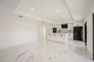 240 33rd Ave NE, Naples, FL 34120 - Photo 10