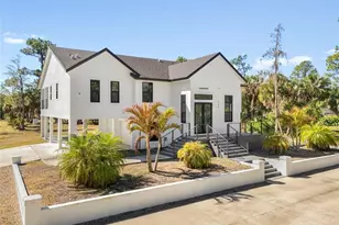 240 33rd Ave NE, Naples, FL 34120 - Photo 4