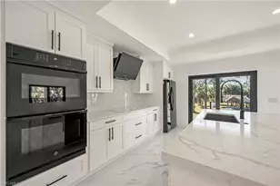 240 33rd Ave NE, Naples, FL 34120 - Photo 12