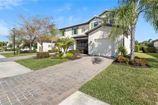 11945 Bay Oak Dr, Fort Myers, FL 33913 - Photo 2