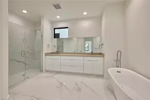 448 Rayneta St, Lehigh Acres, FL 33974 - Photo 8