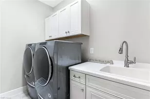 2238 Marquesa Cir, Naples, FL 34112 - Photo 30