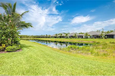 2238 Marquesa Cir, Naples, FL 34112 - Photo 36