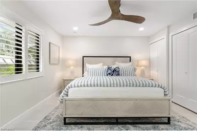 990 8th St S #1B, Naples, FL 34102 - Photo 16