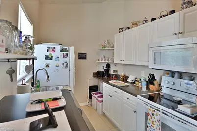 8510 Tamara Ct, Bonita Springs, FL 34135 - Photo 8