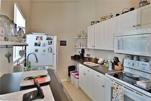 8510 Tamara Ct, Bonita Springs, FL 34135 - Photo 8