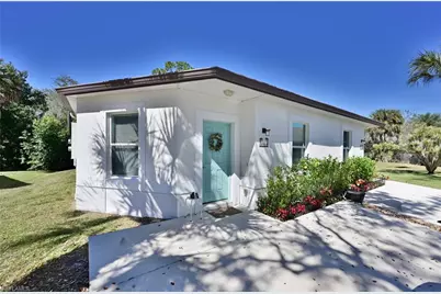 8510 Tamara Ct, Bonita Springs, FL 34135 - Photo 2