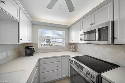 3000 Gulf Shore Blvd N #214, Naples, FL 34103 - Photo 10