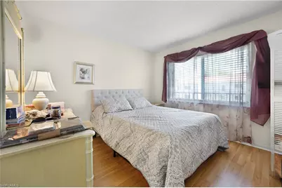 5 High Point Cir W #313, Naples, FL 34103 - Photo 4