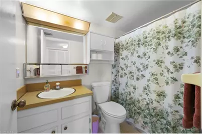 5 High Point Cir W #313, Naples, FL 34103 - Photo 16