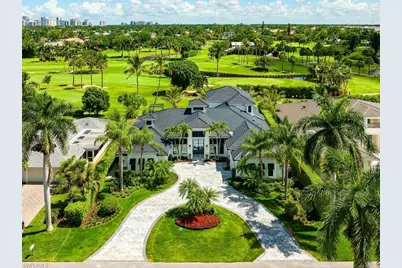 695 Wedge Dr, Naples, FL 34103 - Photo 2