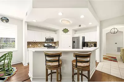 2028 Tarpon Bay Dr N #102, Naples, FL 34119 - Photo 4